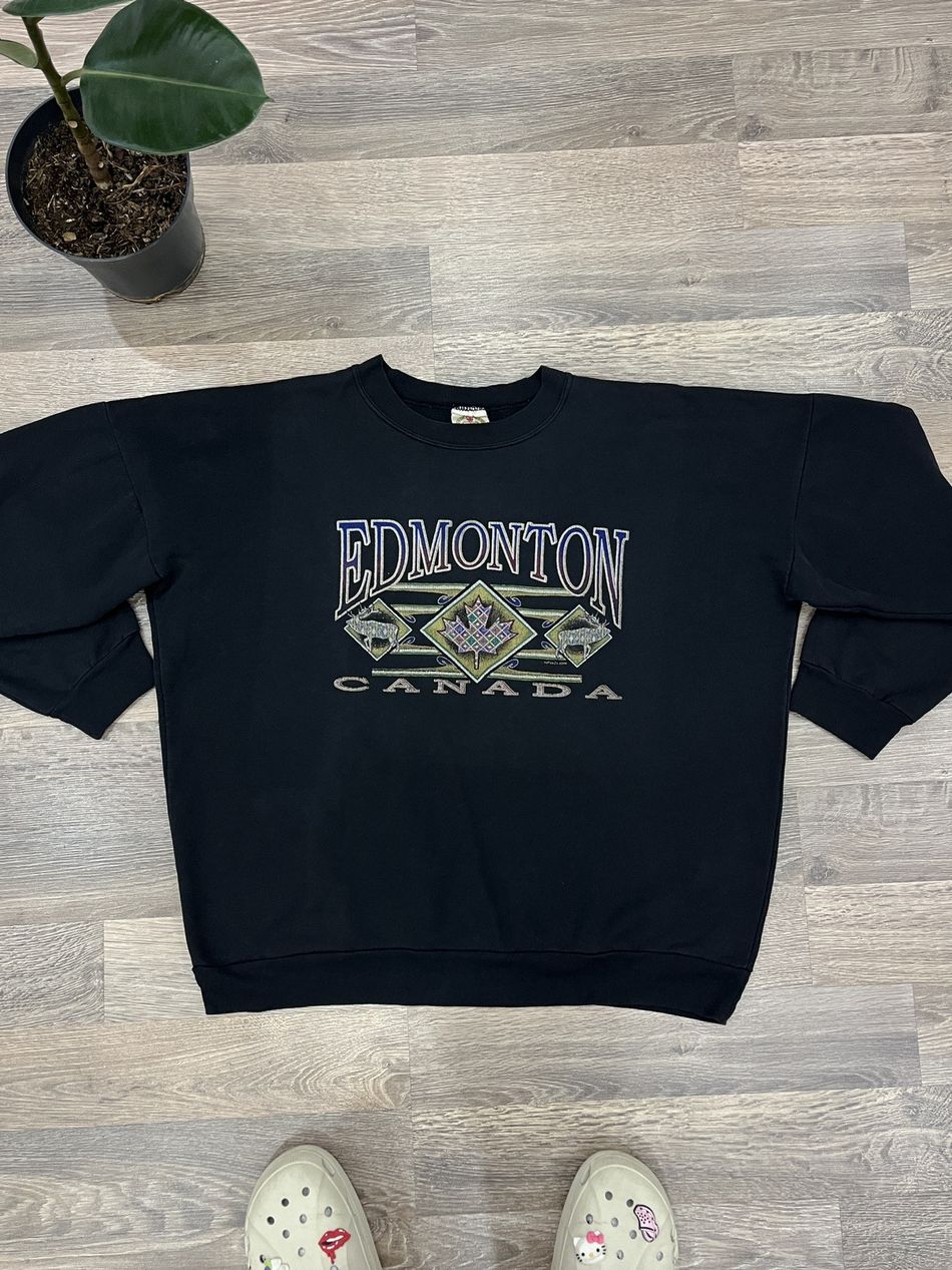 Vintage Y2k Edmonton Canada Big Print Crewneck Sweatshirt, Shirt Outfit, Gift For Men, For Women